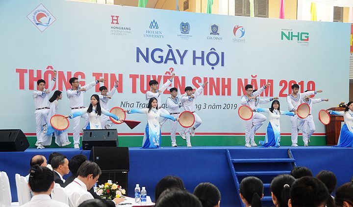 Ngày hội tư vấn - hướng nghiệp tại Nha Trang