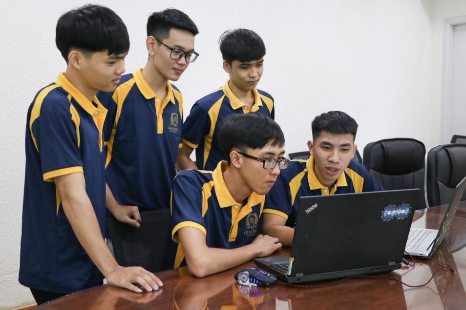 MÌNH PHẢI HỌC ĐẠI HỌC! – LỰA CHỌN LÀ CỦA MÌNH, TƯƠNG LAI LÀ CỦA MÌNH