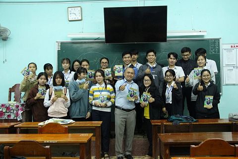 Khí thế ngày đầu ra quân của Trường Đại học Gia Định tại chương trình Tư vấn hướng nghiệp dành cho học sinh THPT tại tỉnh Bình Định, Phú Yên