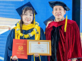 Bỏ đại học danh tiếng vì biến cố gia đình, nữ sinh “lội ngược dòng” thành thủ khoa