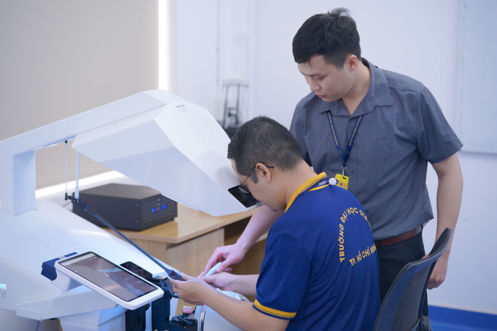 Trường ĐH đầu tiên tại Việt Nam ứng dụng công nghệ SIMtoCARE trong đào ...
