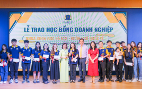 Khoa Khoa học xã hội - Ngôn ngữ quốc tế nhận gói học bổng 100 triệu/học kỳ từ các doanh nghiệp 