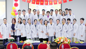 Lễ trao áo blouse trắng 2025: Khởi đầu hành trình rèn luyện y đức của những thầy thuốc tương lai