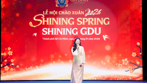 Diễn viên Lâm Vỹ Dạ và nhạc sĩ Nguyễn Văn Chung khuấy động Lễ hội Chào Xuân 2026 tại Trường Đại học Gia Định