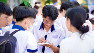 Lạc lối giữa "ma trận" tuyển sinh 2026: 2K8 làm sao để chọn đúng ngành?