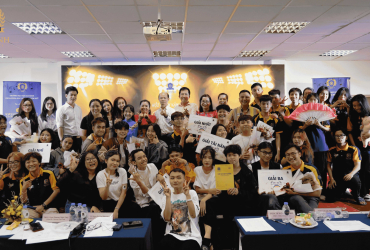 Khoa Khoa học xã hội – Ngôn ngữ tổ chức sơ khảo hội diễn văn nghệ 