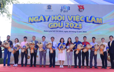 Sinh viên GDU “săn job” tại Ngày hội việc làm GDU 2023 