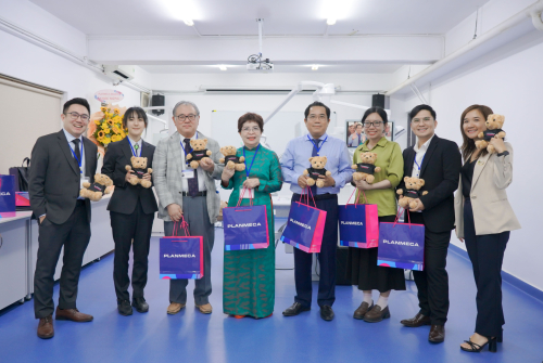 Chuyên gia quốc tế thảo luận công nghệ mới trong phẫu thuật tạo hình