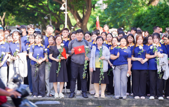 Trường đại học Gia Định tiễn đưa 731 hài cốt liệt sĩ, tiếp nối tinh thần “Uống nước nhớ nguồn”