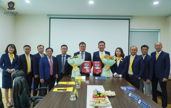 Đại học Gia Định ký kết hợp tác với ngân hàng TMCP Nam Á 