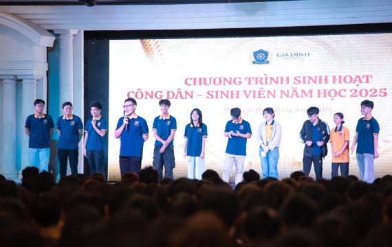 Buổi sinh hoạt công dân - sinh viên K19 của Trường Đại học Gia Định khép lại với nhiều dấu ấn ý nghĩa