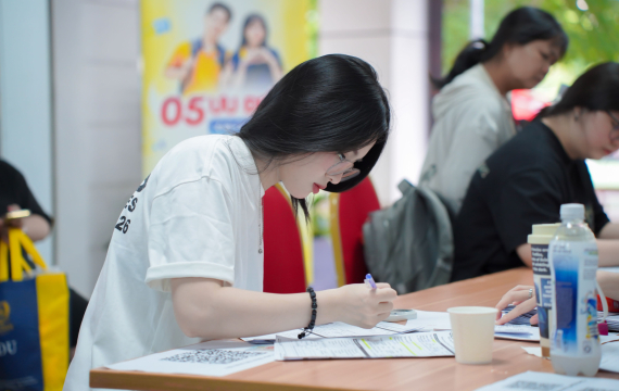 Trường Đại học Gia Định công bố điểm sàn xét học bạ khối ngành Sức khỏe và Pháp luật