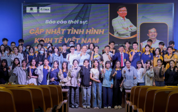 Sinh viên Khoa Quản trị - Marketing mở khóa tư duy thời đại mới qua hội thảo chuyên đề