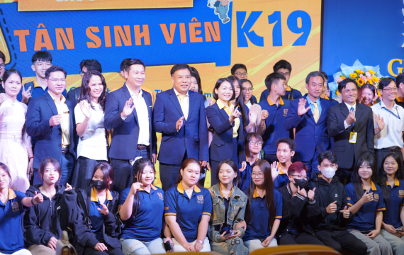 Dấu ấn Lễ hội chào đón Tân sinh viên K19 | Khoa Tài chính - Thương mại