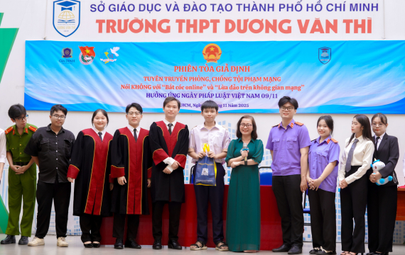 Phiên tòa giả định: Nói không với bắt cóc online và lừa đảo trên không gian mạng