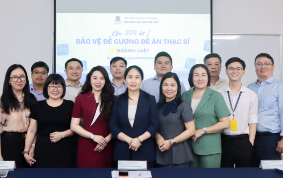 Học viên ngành Luật lớp 2491101 Khóa 2024 Bảo vệ Đề cương Đề án Tốt nghiệp Thạc sĩ