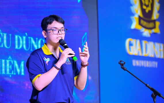 Làm nội dung số có cần học Truyền thông Đa phương tiện không?