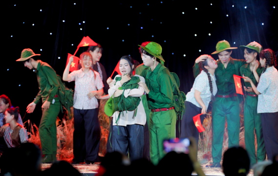 Chương trình âm nhạc “Khải Hoàn Ca”: Tái hiện bản hùng ca dân tộc qua góc nhìn của sinh viên GDU