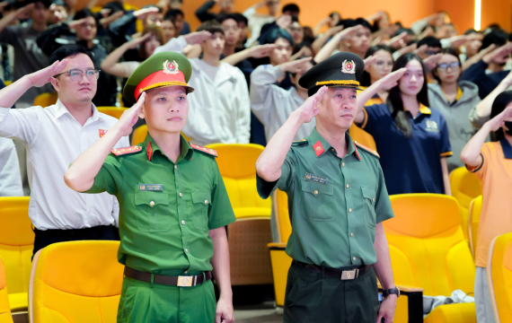GDU tổ chức lớp kỹ năng “Phòng chống tệ nạn ma túy học đường”, trang bị bản lĩnh và kỹ năng tự bảo vệ cho sinh viên