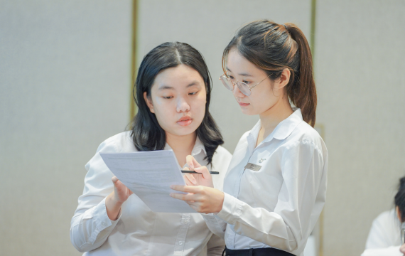 Mức lương ngành Quản trị Khách sạn mới nhất và cơ hội tăng thu nhập