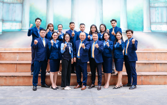 Nên Học Điều Dưỡng Hay Hộ Sinh? Phân Tích Chuyên Sâu Lộ Trình Sự Nghiệp