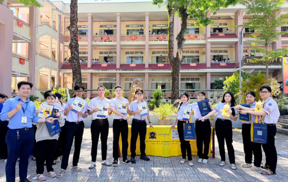 Ngành Thương Mại Điện Tử Tuyển Sinh 2026 – Thông Tin Mới Nhất & Cơ Hội Xét Tuyển Dễ Đậu