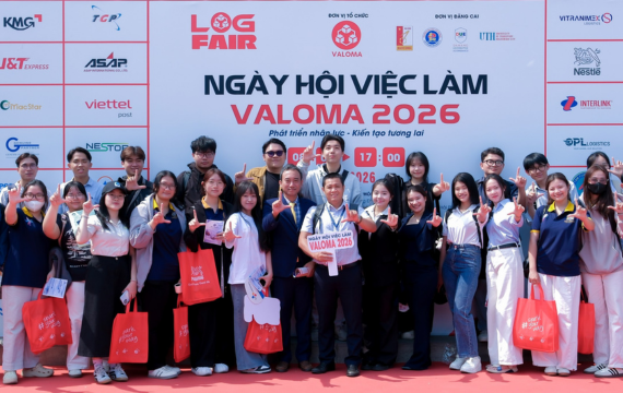 Ngành Thương Mại Điện Tử Có Dễ Xin Việc Không Cơ Hội Và Thách Thức 2026