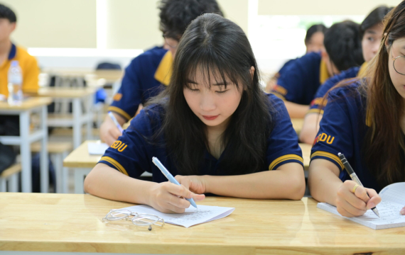 Nộp học bạ vào Đại học như thế nào? Bí quyết đậu nguyện vọng bạn ước mơ