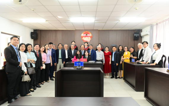 Pháp Chế Doanh Nghiệp Là Gì? Vai Trò, Công Việc Và Cơ Hội Nghề Nghiệp 2026