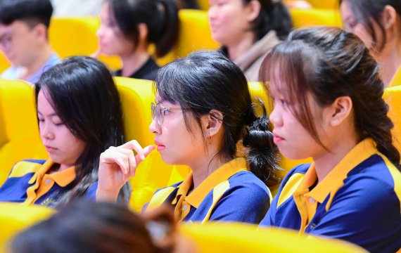 Ngành Thương mại điện tử Đại học – chương trình đào tạo và cơ hội phát triển tại GDU