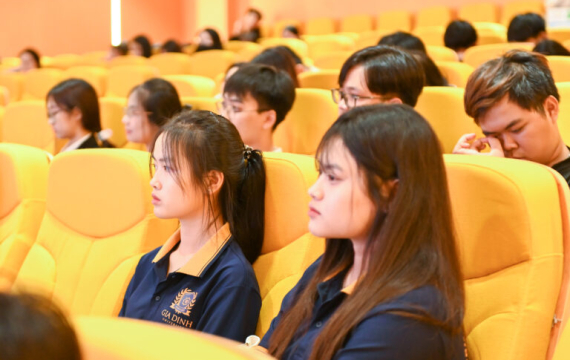 Ưu nhược điểm của xét tuyển học bạ: Góc nhìn rõ ràng để bạn lựa chọn đúng