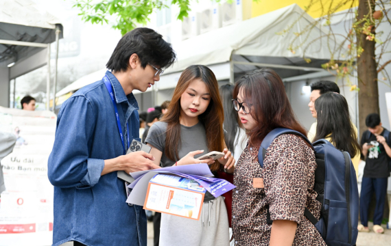 Xét học bạ có dễ trúng tuyển không? phân tích thực tế & lời khuyên từ chuyên gia