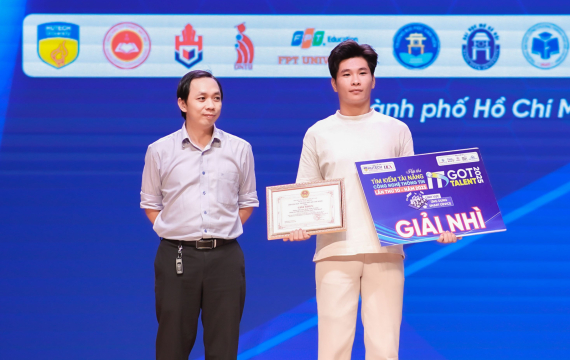 Từ giảng đường đến Giải Nhì Tài năng Công nghệ Thông tin 2025
