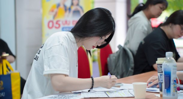 Trường Đại học Gia Định công bố điểm sàn xét học bạ khối ngành Sức khỏe và Pháp luật