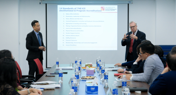 Trường Đại học Gia Định làm việc với đoàn chuyên gia kiểm định giáo dục quốc tế THE-ICE