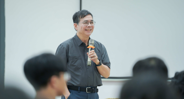 Cùng GDU “Hiểu người - Hiểu mình” để vững bước tương lai