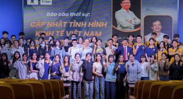 Sinh viên Khoa Quản trị - Marketing mở khóa tư duy thời đại mới qua hội thảo chuyên đề