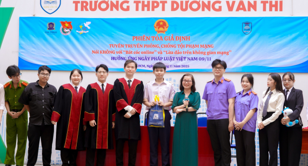 Phiên tòa giả định: Nói không với bắt cóc online và lừa đảo trên không gian mạng