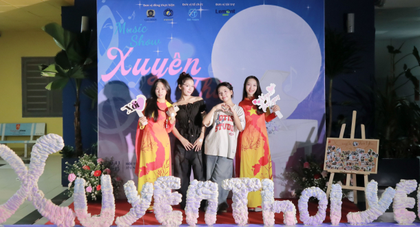 Music Show: “Xuyên Thời Yêu” - Đêm nhạc của những câu chuyện ngọt ngào