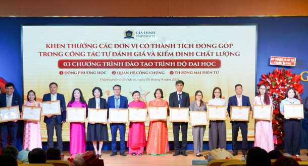 GDU tiếp tục khẳng định chất lượng với 03 chương trình đạt kiểm định 