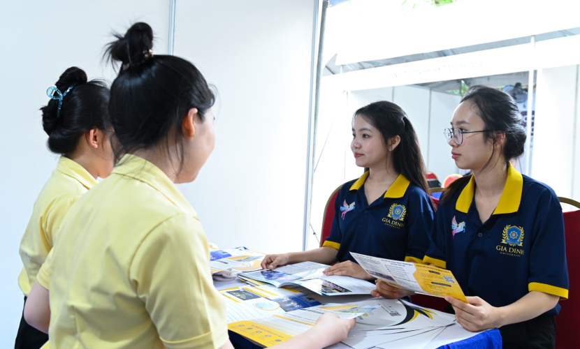 “Bóc trần” kỳ thực tập tốt nghiệp của sinh viên Gia Định: Vào đời... không còn là lý thuyết!