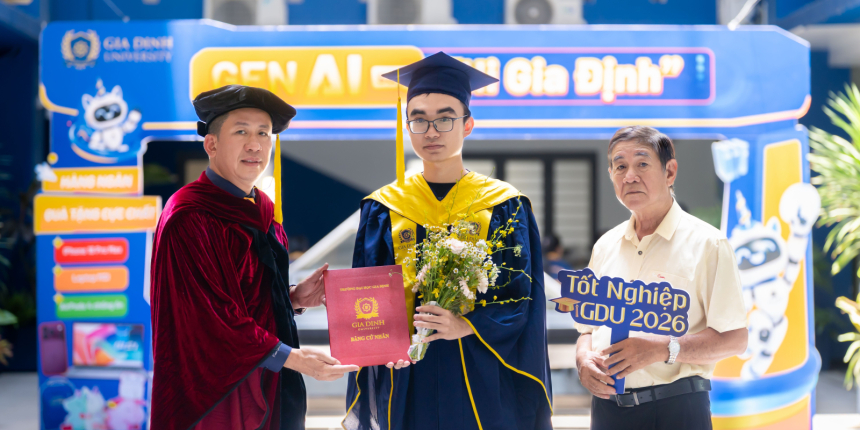 Khi tấm bằng được trao sớm để kịp một ước nguyện của người cha